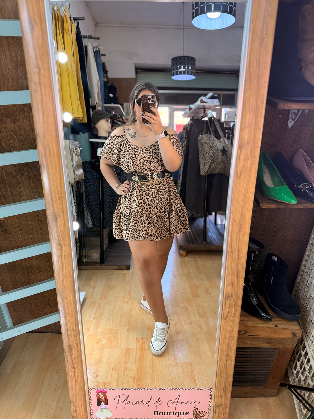 🤎Vestido Mini Animal Print con Hombros Descubiertos y Vuelos 🐆