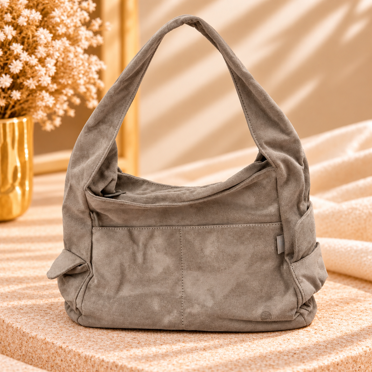 Bolso de gamuza con bolsillos