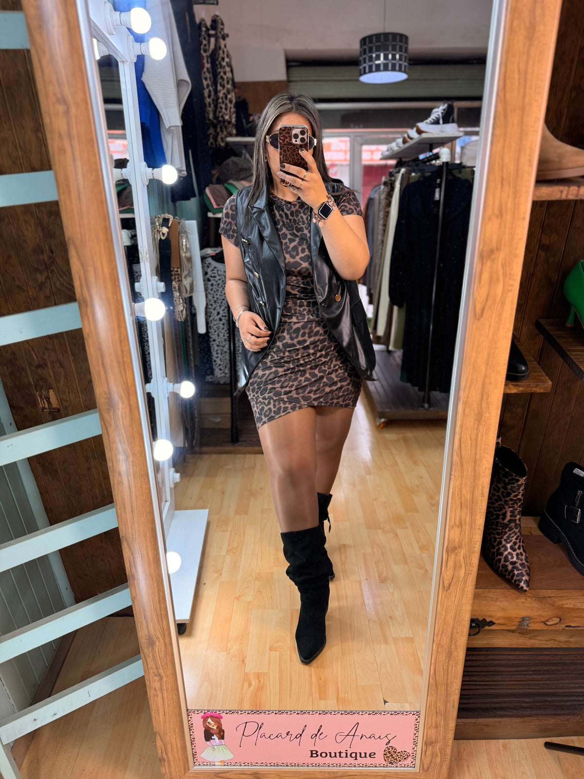 ✨ Vestido Animal Print con Drapeado al Costado