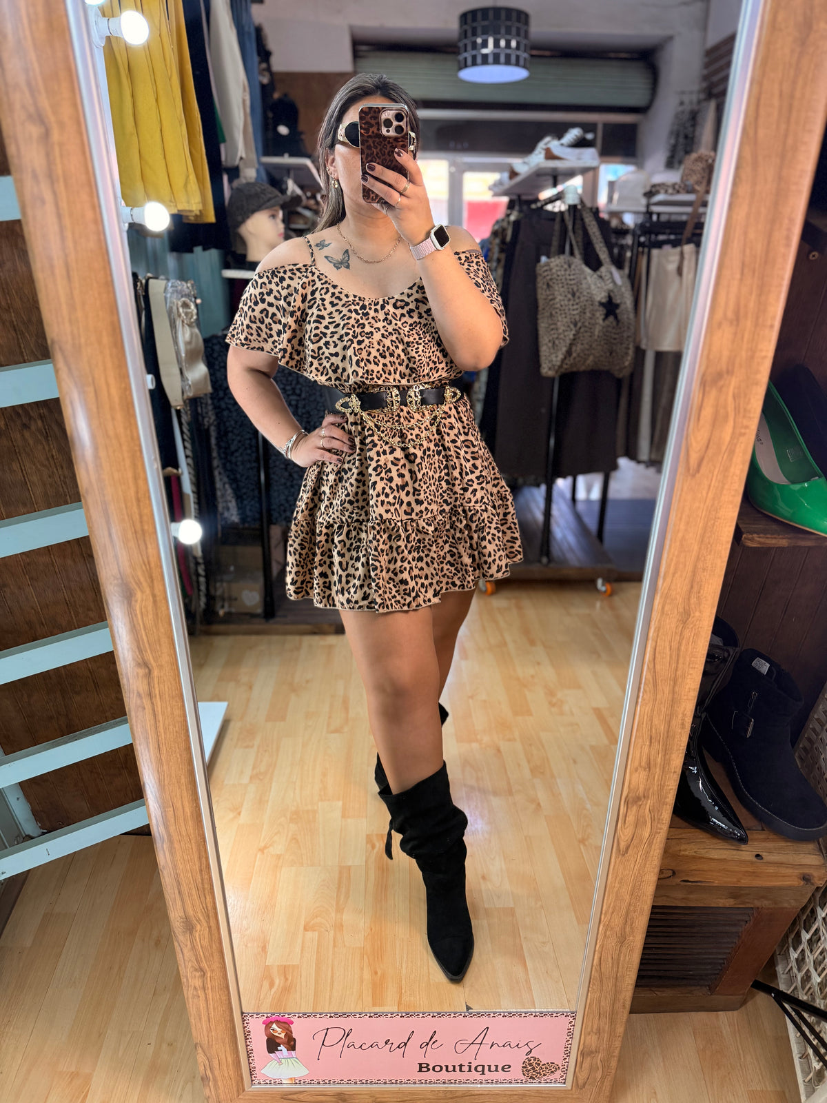 🤎Vestido Mini Animal Print con Hombros Descubiertos y Vuelos 🐆