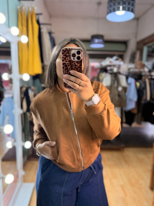 bomber tipo gamuza camel 🤎