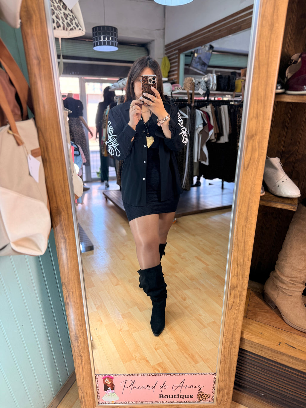 ✨Blusón Bordado Black