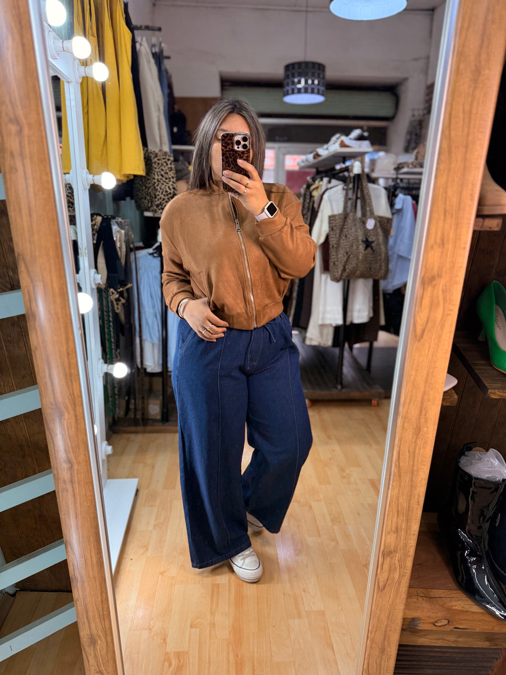 bomber tipo gamuza camel 🤎