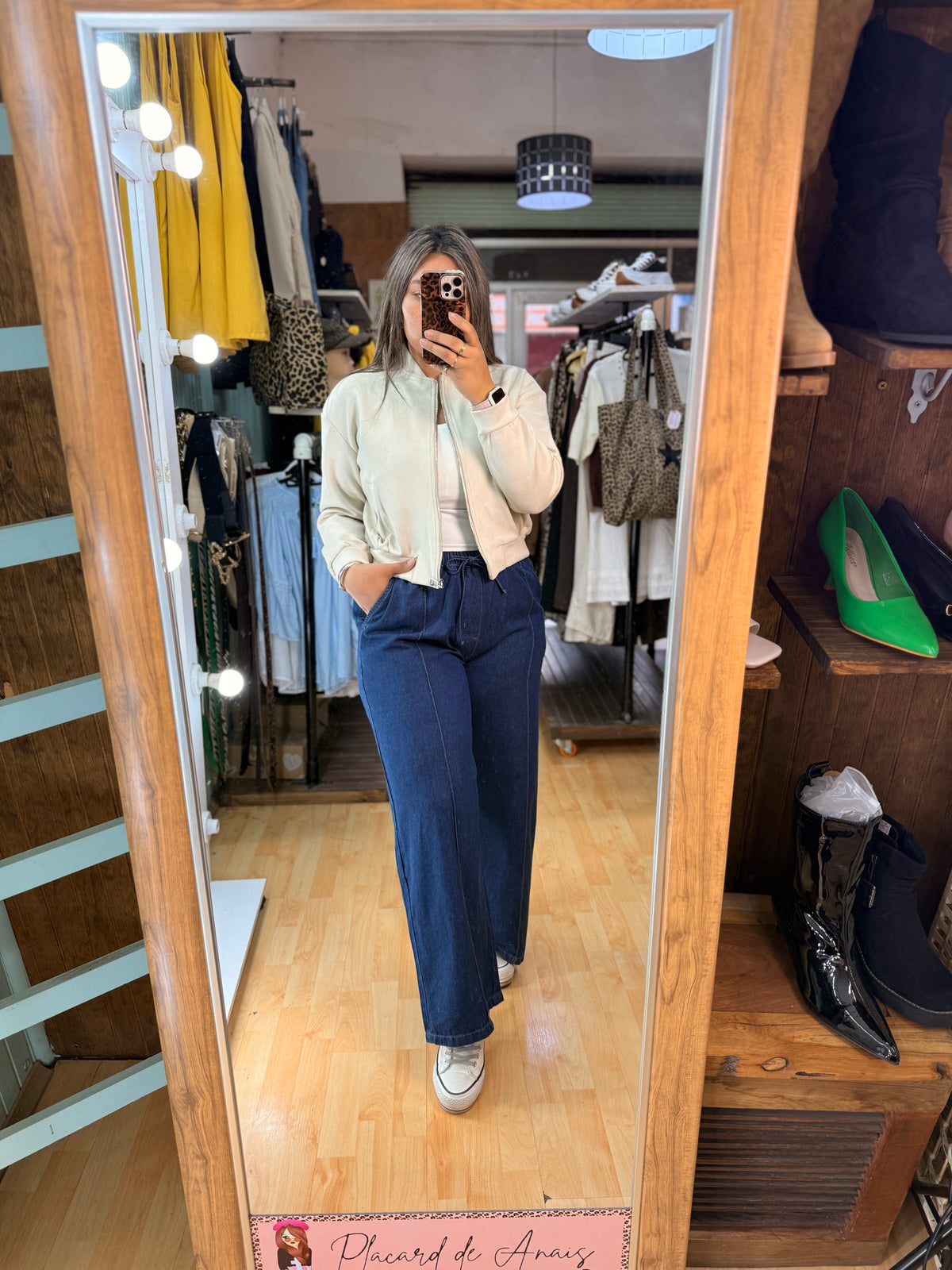 bomber tipo gamuza beige 🤍