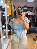 Blusa de lino celeste con vuelos