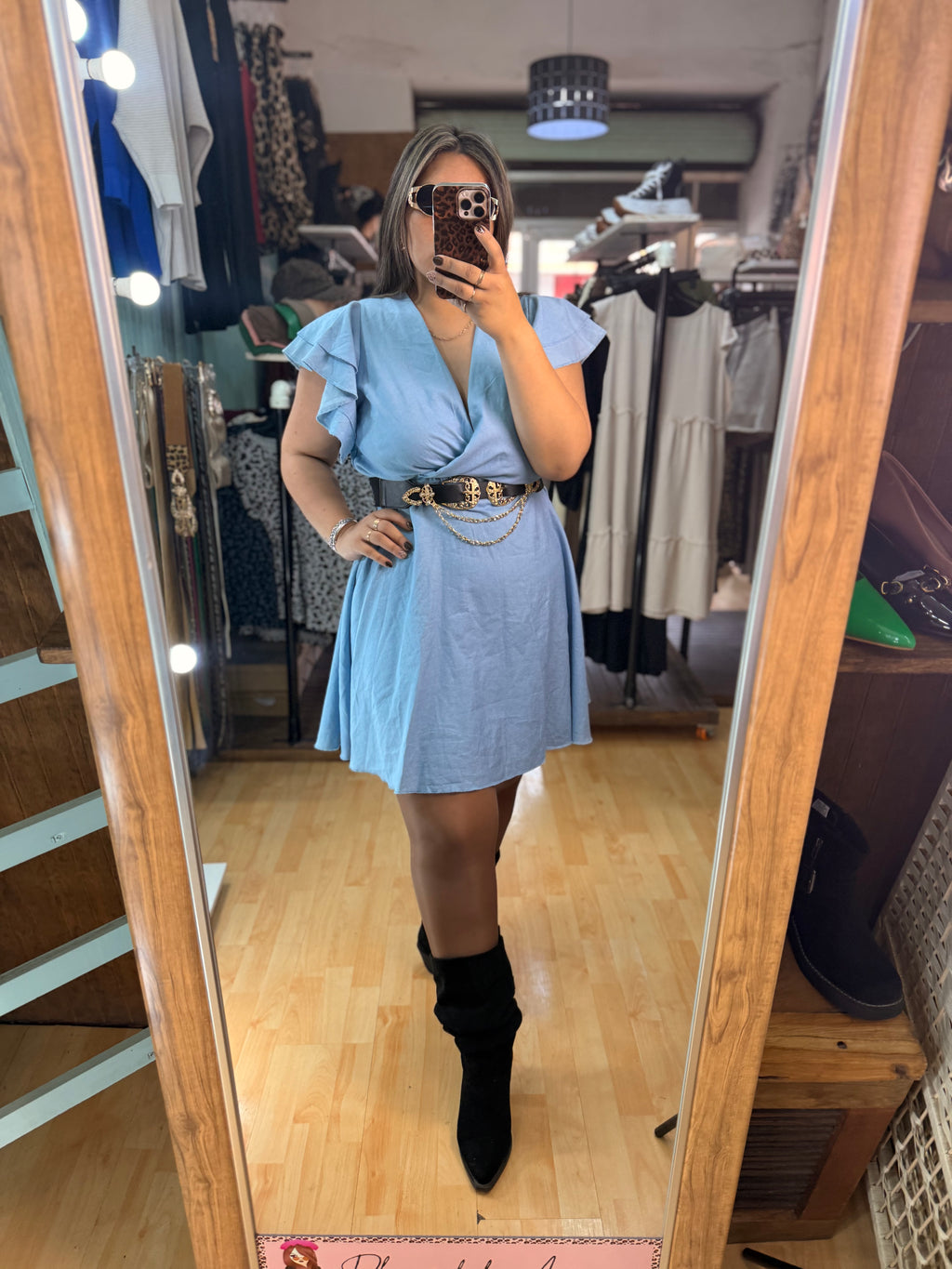 ✨ Vestido de Mezclilla Escote Cruzado con Volantes