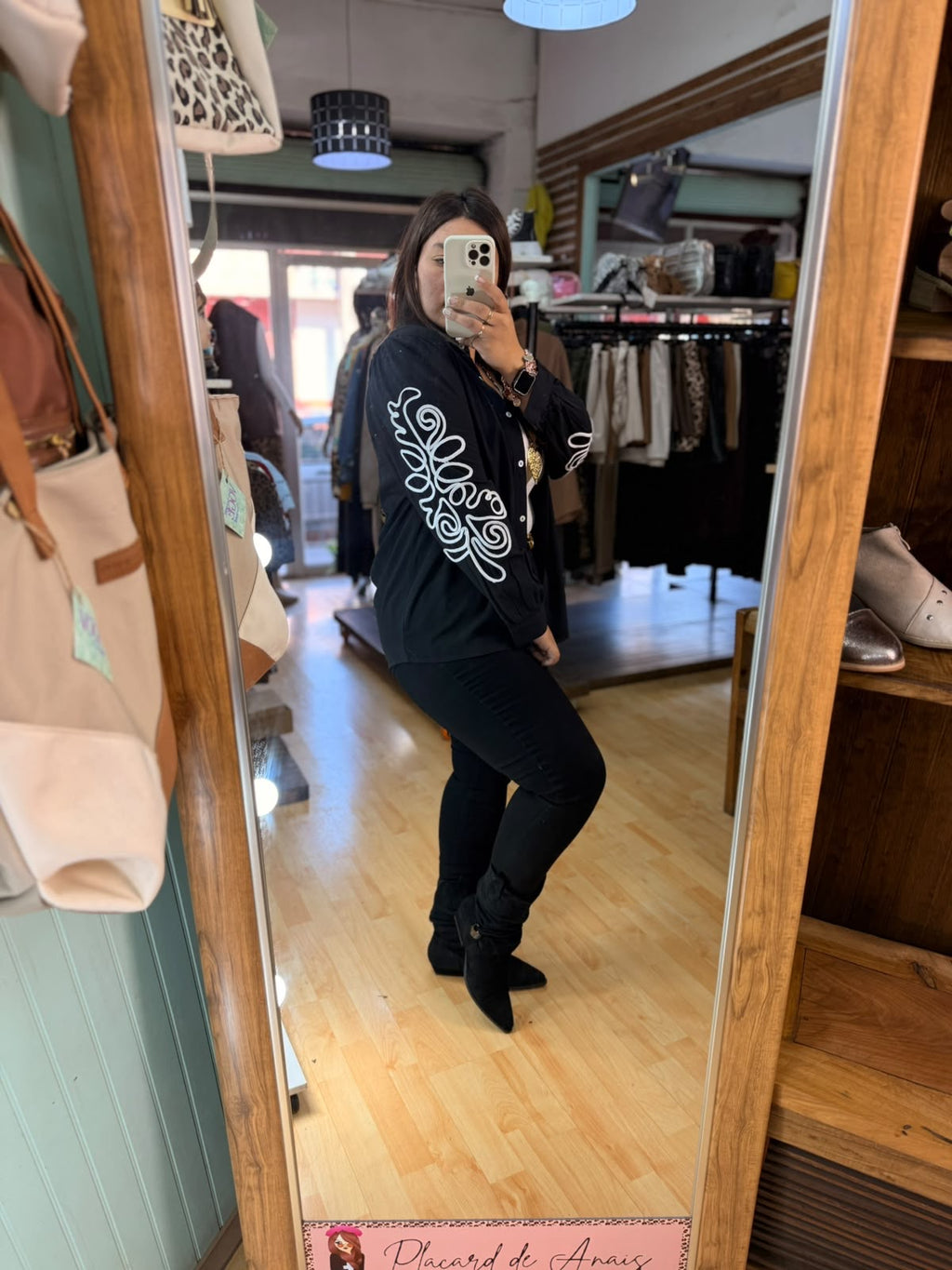 ✨Blusón Bordado Black